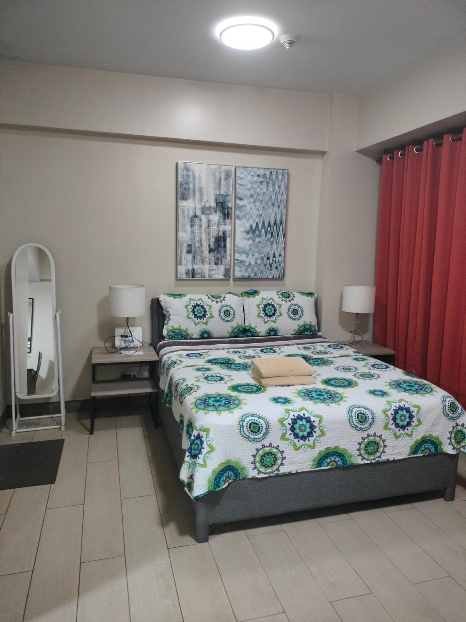 Condotel Near Airport Pasay Exterior foto